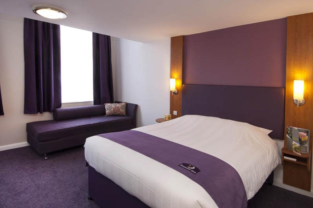 Premier Inn Tonbridge Buitenkant foto